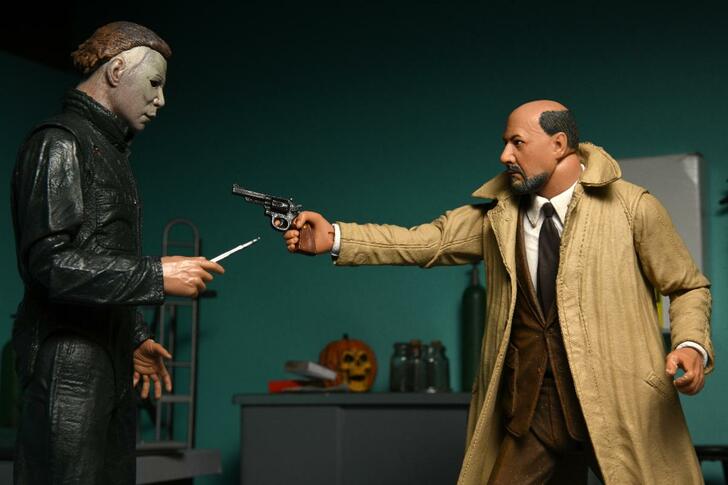 Halloween 2 - Michael Myers & Dr. Loomis 2pk Figures